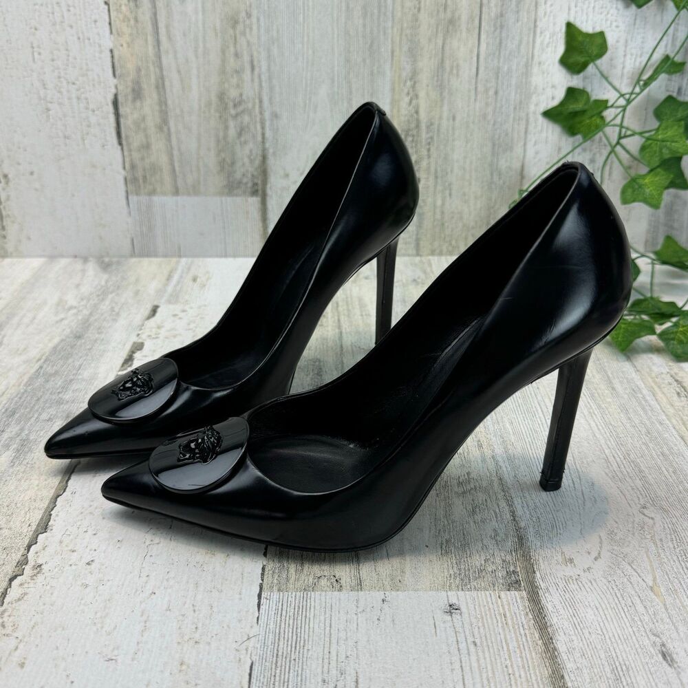 Versace Black Patent Leather Medusa Pumps Size 36 - Picture 3 of 11